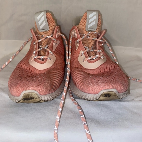 Adidas Pink Tennis shoes - Picture 3 of 8